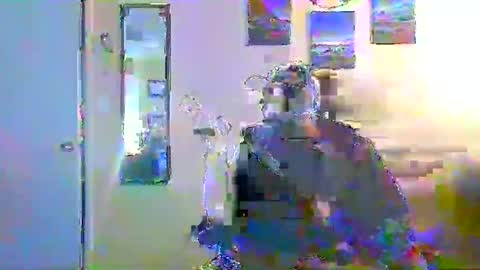 Snapshot of ur_zaddy4now chatting on January 19, 10:39 pm ur_zaddy4now online show from January 19, 10:39 pm