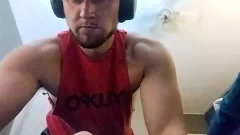 Snapshot of ur_zaddy4now chatting on October 23, 10:03 am ur_zaddy4now online show from October 23, 10:03 am