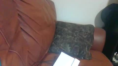 Snapshot of ur_zaddy4now chatting on April 22, 8:43 pm ur_zaddy4now online show from April 22, 8:43 pm