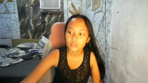 Snapshot of urasian_cherrymae chatting on June 15, 2:14 am im yyour princess cherry online show from June 15, 2:14 am