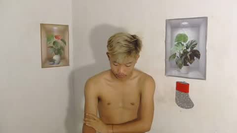 urasian_jomarie online show from March 19, 10:03 pm