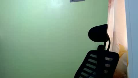 Snapshot of urasian_joy chatting on October 22, 2:34 am urasian_joy online show from October 22, 2:34 am