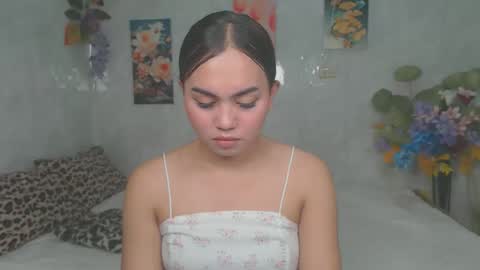 urasian_kat online show from April 5, 5:48 am