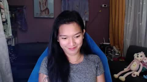 NEWRA  ALLISON online show from November 11, 4:40 pm