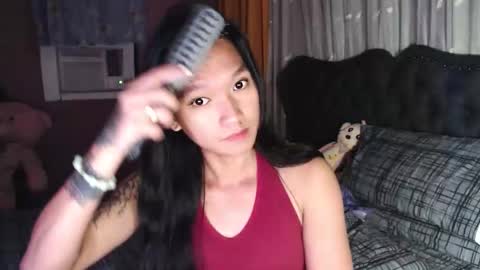 NEWRA  ALLISON online show from January 12, 5:23 am