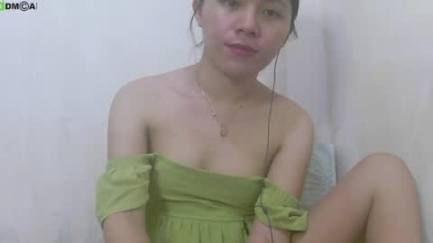 Snapshot of urasianlover69x chatting on December 9, 7:06 am rai online show from December 9, 7:06 am