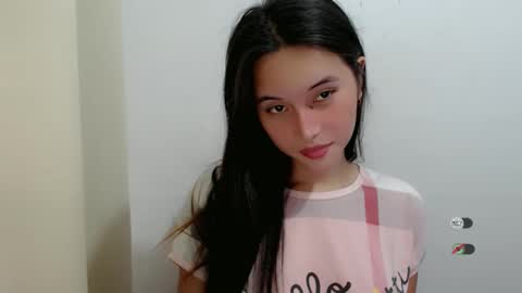 Snapshot of urasianshizuka chatting on May 25, 2:28 am SHIZUKA online show from May 25, 2:28 am