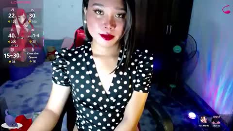 Snapshot of urasiansweet_cummer chatting on May 24, 12:59 am KENDRA online show from May 24, 12:59 am