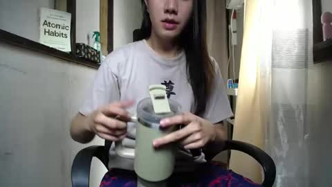 Snapshot of urasiantserika chatting on December 10, 2:27 am Erika online show from December 10, 2:27 am