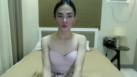 urbabygurlkeath online show from October 1, 9:04 am