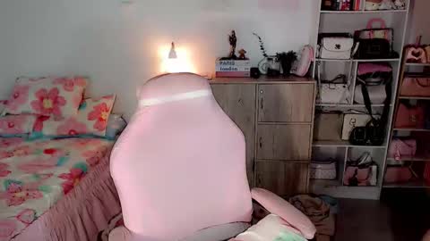 MONICA DEMONYETA online show from October 6, 1:58 am