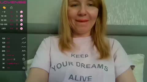 urbadkitty online show from February 26, 9:10 am