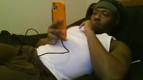 UrbanDicc online show from January 19, 5:05 am