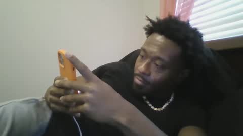 UrbanDicc online show from January 20, 10:15 pm