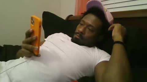 UrbanDicc online show from February 7, 3:23 am