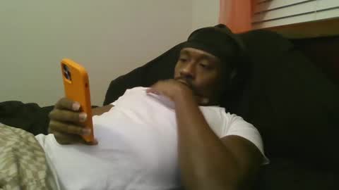 UrbanDicc online show from February 13, 1:40 am