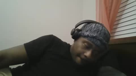 UrbanDicc online show from February 25, 2:03 am