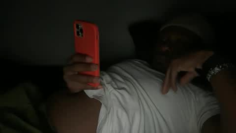 Snapshot of urbandick5 chatting on December 5, 11:08 am urbandick5 online show from December 5, 11:08 am