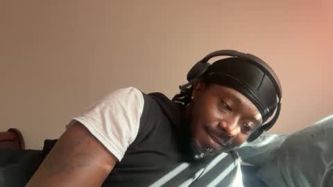 Snapshot of urbandick5 chatting on January 10, 7:15 pm urbandick5 online show from January 10, 7:15 pm