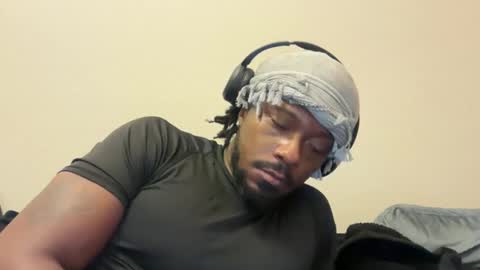 Snapshot of urbandick5 chatting on January 13, 4:18 am urbandick5 online show from January 13, 4:18 am