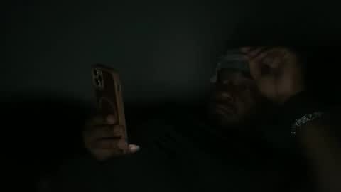 Snapshot of urbandick5 chatting on February 15, 12:47 pm urbandick5 online show from February 15, 12:47 pm