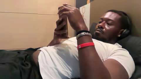 Snapshot of urbandick5 chatting on February 27, 10:48 am urbandick5 online show from February 27, 10:48 am