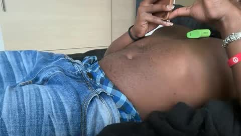 Snapshot of urbandick5 chatting on February 27, 10:54 pm urbandick5 online show from February 27, 10:54 pm