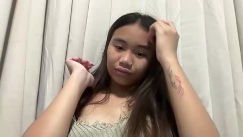 Snapshot of urbbgurl_lynxx chatting on May 7, 2:44 pm Urbbgurl lynxx online show from May 7, 2:44 pm
