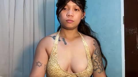 Snapshot of urbbgurl_lynxx chatting on May 12, 5:15 am Urbbgurl lynxx online show from May 12, 5:15 am