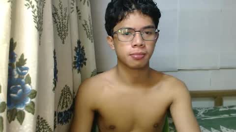 Snapshot of urbbyjosh chatting on December 14, 12:44 pm joshua online show from December 14, 12:44 pm