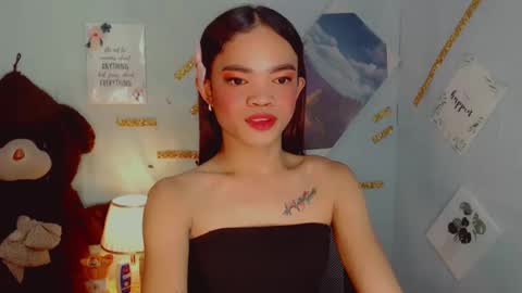 urblossom_ayaxxx online show from February 2, 5:42 am