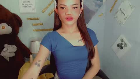 urblossom_ayaxxx online show from February 11, 10:59 am