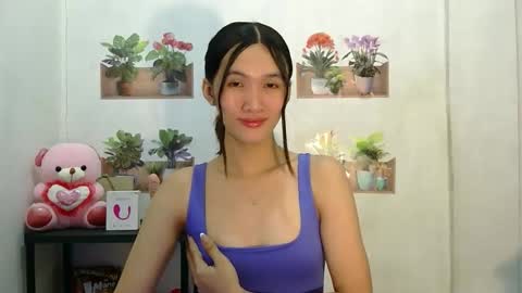 Snapshot of urblossom_princess chatting on January 15, 10:02 pm urblossom_princess online show from January 15, 10:02 pm