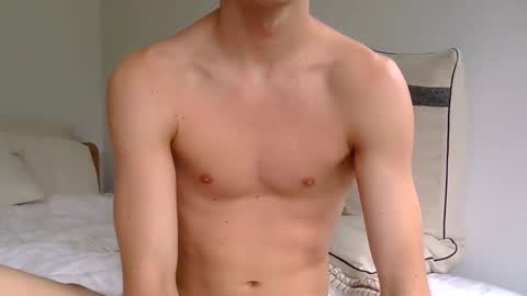 urboyfriendj online show from March 1, 9:39 pm