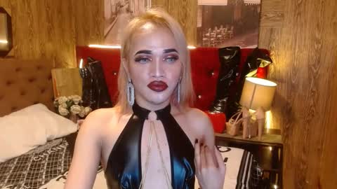 Snapshot of urcumgirlasiants chatting on January 4, 4:22 pm KENDALL online show from January 4, 4:22 pm