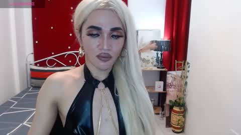 Snapshot of urcumgirlasiants chatting on March 4, 3:26 pm KENDALL online show from March 4, 3:26 pm