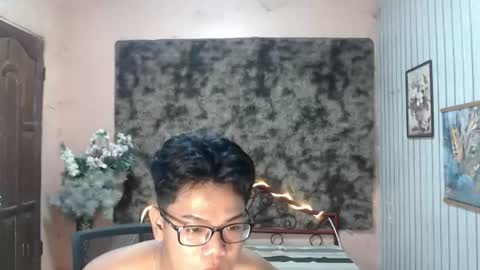 urdreamboy_doms online show from July 20, 4:49 am