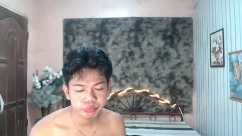 urdreamboy_doms online show from August 7, 5:31 am
