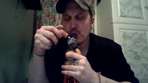 Snapshot of urfavoritejoedirty69 chatting on May 17, 5:38 am UrFavoriteJoeDirty69 online show from May 17, 5:38 am