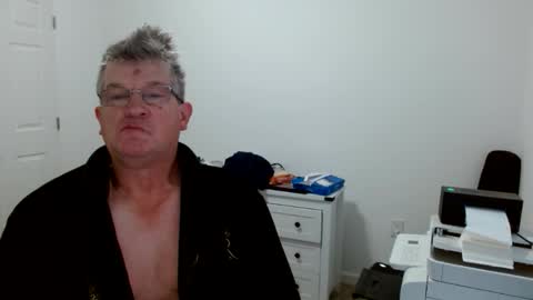 Snapshot of urfavteach50 chatting on November 27, 11:56 am Gregor online show from November 27, 11:56 am