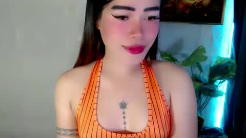 YOUR GIRLFRIEND CHLOE online show from April 10, 7:40 pm