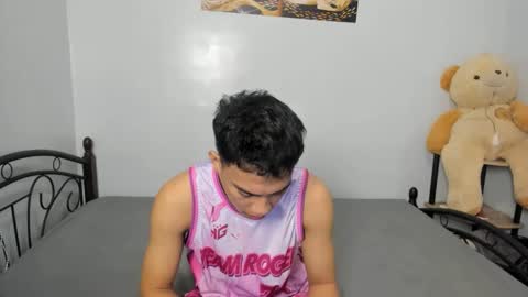 urfucker_vinz online show from February 9, 12:53 pm