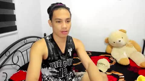 urfucker_vinz online show from March 22, 1:03 pm