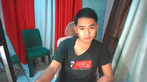 urfucking_nin15 online show from February 24, 1:31 pm