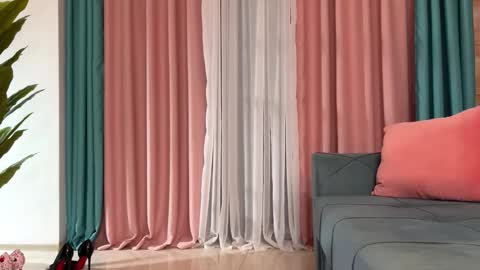 Jenny online show from November 9, 2:15 pm