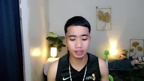 Snapshot of urguy_habibi chatting on January 13, 9:03 am Bib online show from January 13, 9:03 am