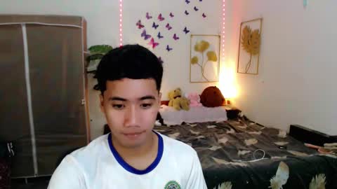 Snapshot of urguy_habibi chatting on February 17, 7:20 pm Bib online show from February 17, 7:20 pm