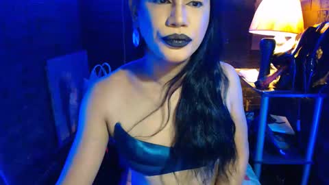 queen norelle online show from February 3, 6:22 am