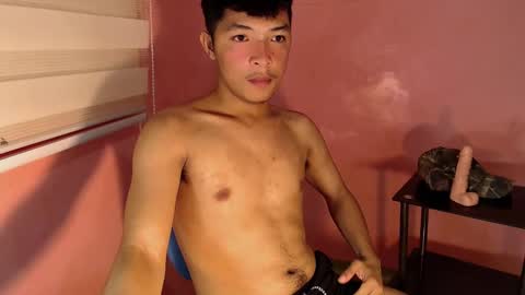 Snapshot of urhotethanxx chatting on January 15, 11:00 am Ethan online show from January 15, 11:00 am