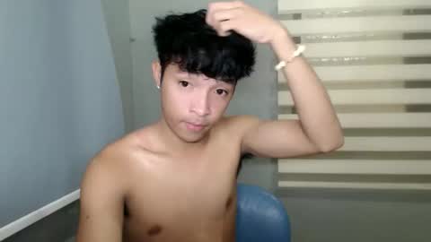 Snapshot of urhotethanxx chatting on October 16, 5:36 pm Ethan online show from October 16, 5:36 pm